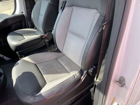 Used 2025 RAM ProMaster 2500 w/ Convenience Group image 15