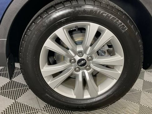 Used 2017 Lincoln MKX Premiere FWD image 38