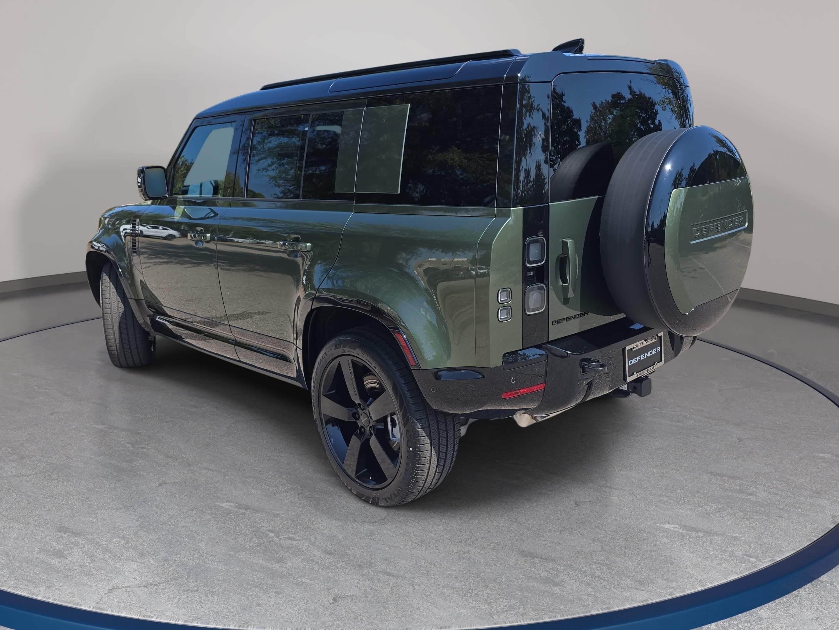 New 2026 Land Rover Defender 110 X-Dynamic SE AWD/4WD image 7