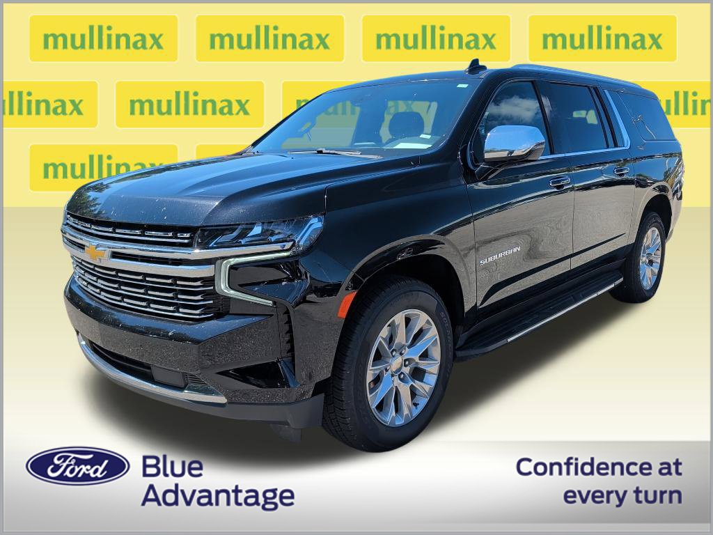 Used 2024 Chevrolet Suburban Premier RWD image 2