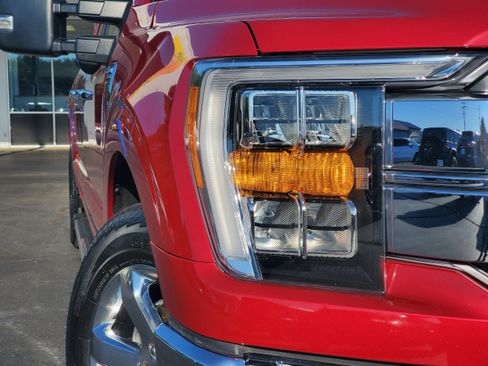 Used 2022 Ford F150 Lariat w/ Max Trailer Tow Package RWD image 6