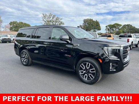 Used 2021 GMC Yukon XL AT4 image 1