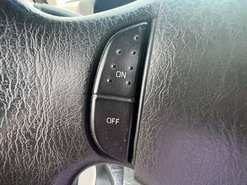 Used 2010 Ford E-350 and Econoline 350 XLT image 33