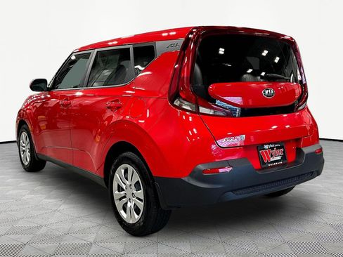 Used 2021 Kia Soul LX FWD image 4