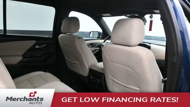 Used 2022 Chevrolet Traverse LS AWD/4WD image 16
