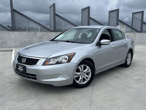 Used 2008 Honda Accord LX-P image 2