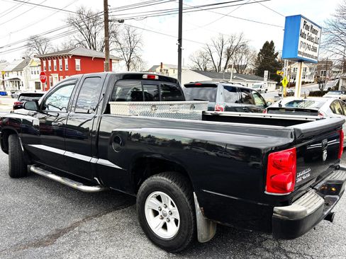 Used 2008 Dodge Dakota SLT image 4