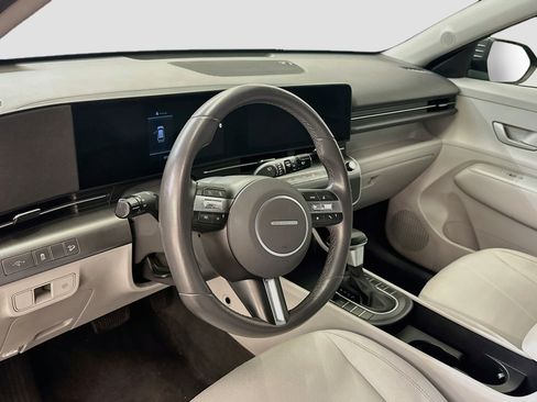 Used 2025 Hyundai Kona SEL AWD/4WD image 18
