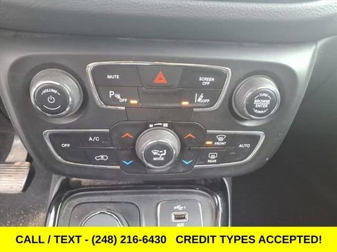 Used 2021 Jeep Compass Limited image 20