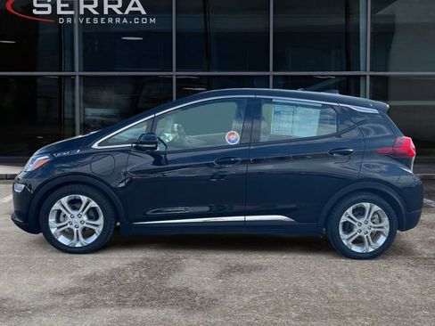 Used 2021 Chevrolet Bolt LT FWD image 2