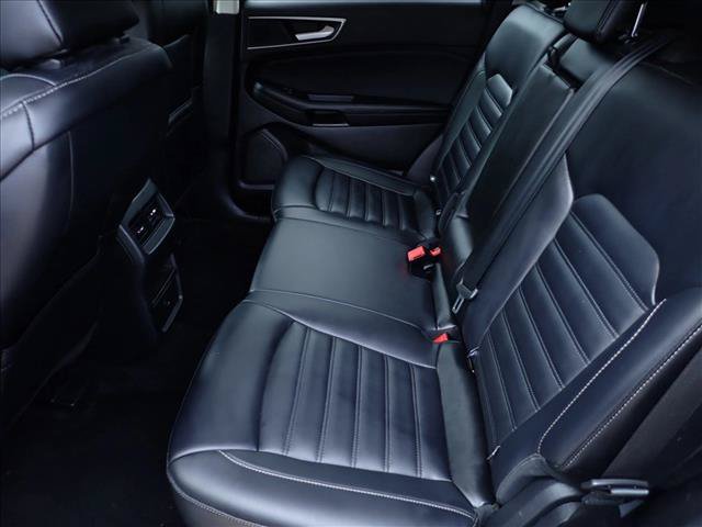 Used 2024 Ford Edge SEL AWD/4WD image 9