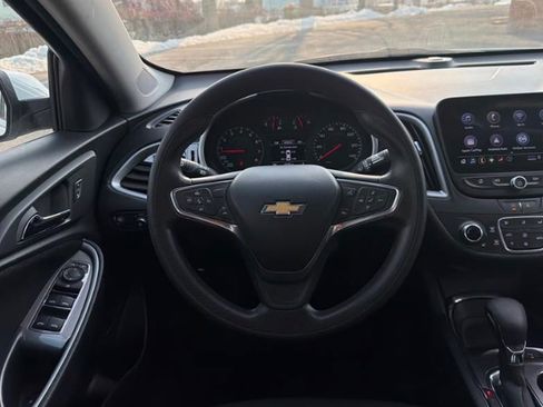Used 2024 Chevrolet Malibu LT FWD image 7