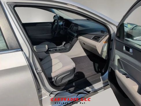 Used 2016 Hyundai Sonata SE FWD image 20