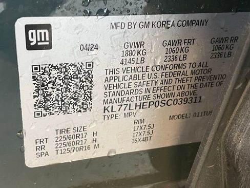 Used 2025 Chevrolet Trax LT image 34