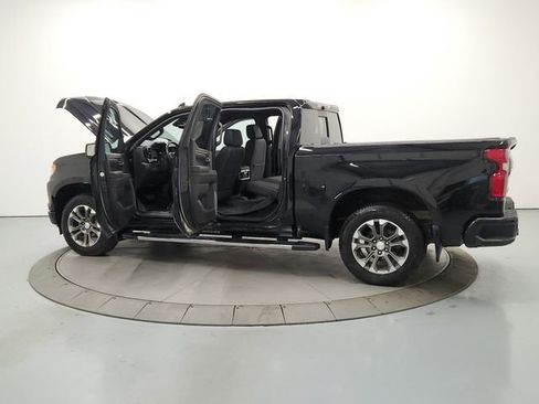 Used 2023 Chevrolet Silverado 1500 High Country w/ Technology Package image 13