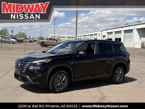 Used 2024 Nissan Rogue S image 1