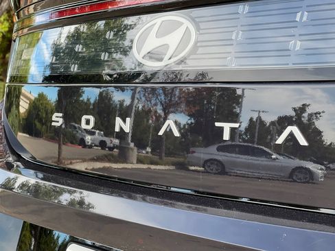 Used 2025 Hyundai Sonata Limited FWD image 50