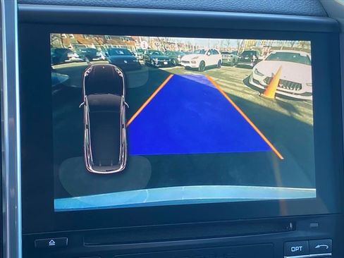 Used 2018 Porsche Cayenne Platinum Edition image 20