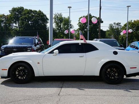 Used 2023 Dodge Challenger R/T Scat Pack RWD image 4
