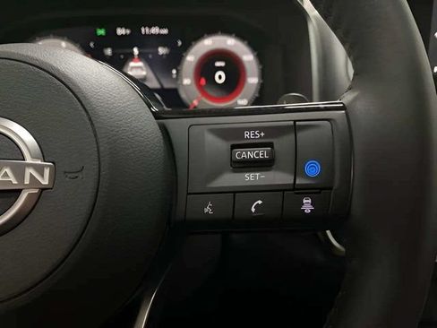 Used 2023 Nissan Rogue Platinum AWD/4WD image 34