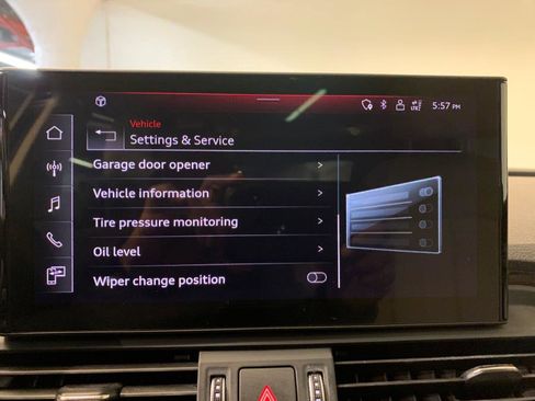 Used 2023 Audi Q5 2.0T Premium w/ Convenience Package image 33