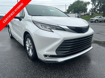 Certified 2023 Toyota Sienna Limited