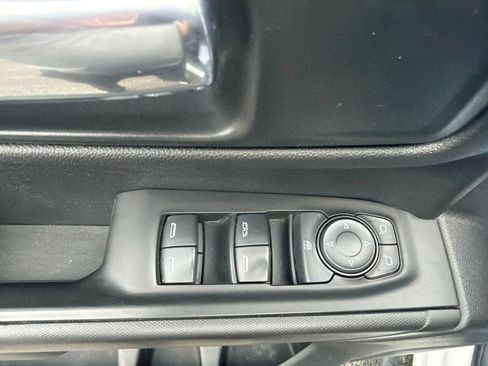 Used 2020 Chevrolet Silverado 1500 Custom w/ Custom Value Package AWD/4WD image 11