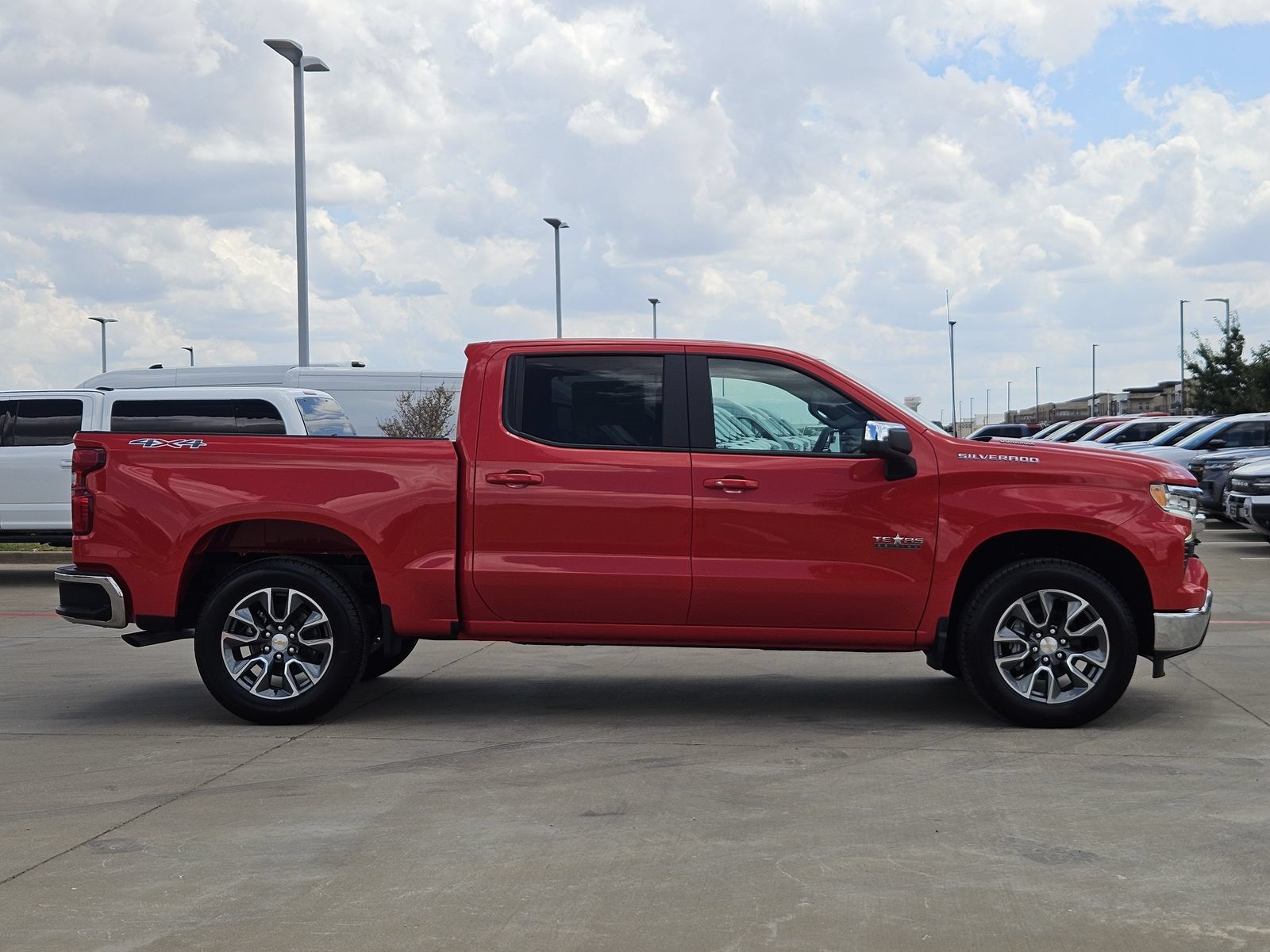 New 2026 Chevrolet Silverado 1500 LT w/ Texas Edition Plus AWD/4WD image 7