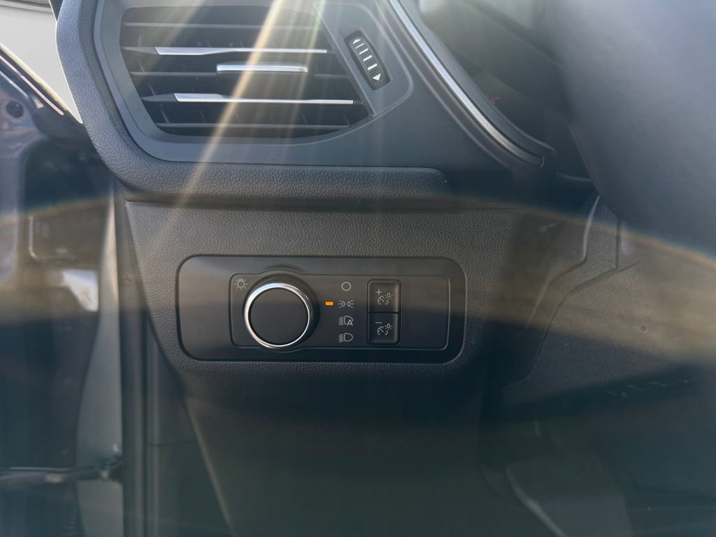 Used 2025 Ford Escape Active AWD/4WD image 20