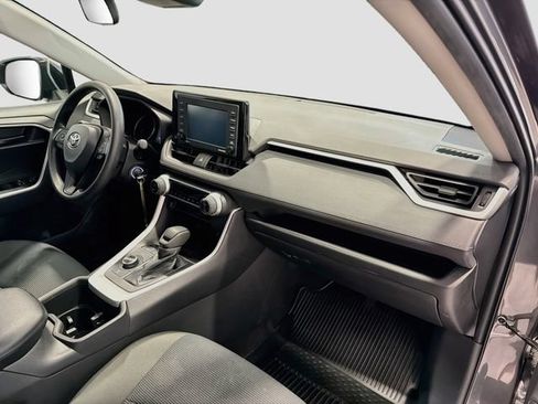 Certified 2022 Toyota RAV4 LE AWD/4WD image 23