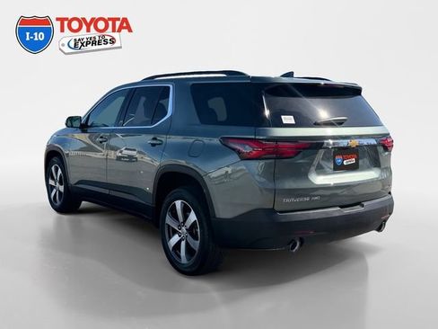 Used 2023 Chevrolet Traverse LT w/ LT Premium Package AWD/4WD image 3