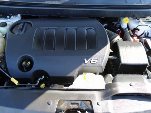 Used 2019 Dodge Journey Crossroad image 14