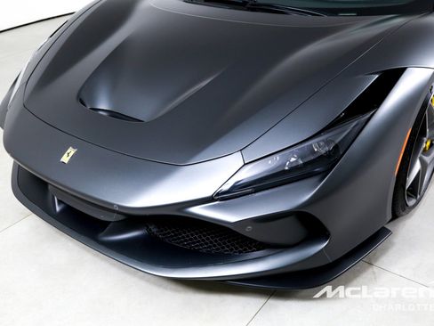 Used 2022 Ferrari F8 Tributo RWD image 30