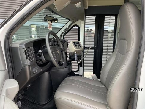 Used 2011 Chevrolet Express 3500 Cutaway Van w/ School Bus Package image 20