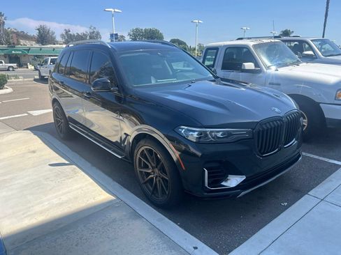 Used 2020 BMW X7 xDrive40i w/ Cold Weather Package AWD/4WD image 3