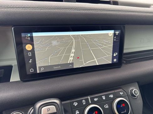 Used 2022 Land Rover Defender 110 X-Dynamic SE image 13