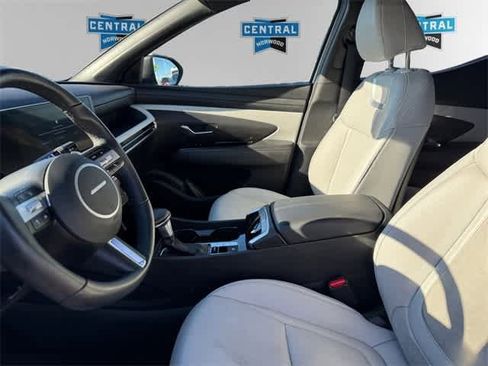 Used 2025 Hyundai Santa Cruz Limited image 17