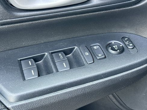 Used 2019 Honda CR-V LX image 13