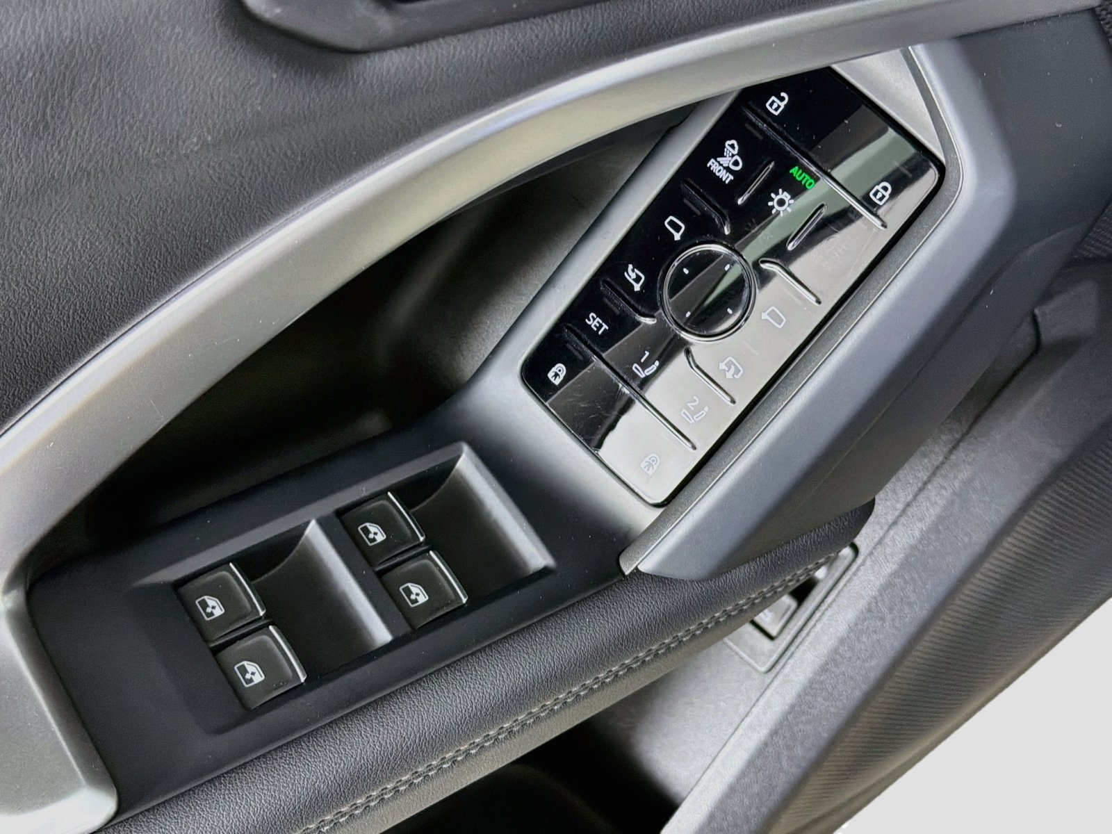 Certified 2025 Audi Q5 Premium Plus AWD/4WD image 17