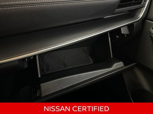 Certified 2025 Nissan Rogue SV AWD/4WD image 31