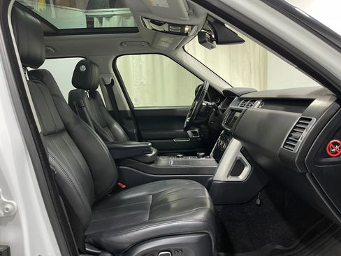 Used 2015 Land Rover Range Rover Supercharged image 30