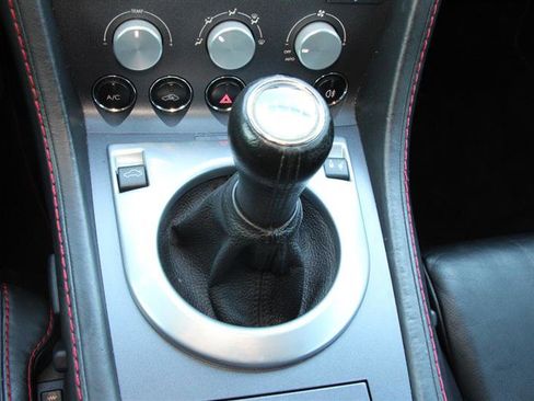 Used 2006 Aston Martin V8 Vantage Coupe image 23