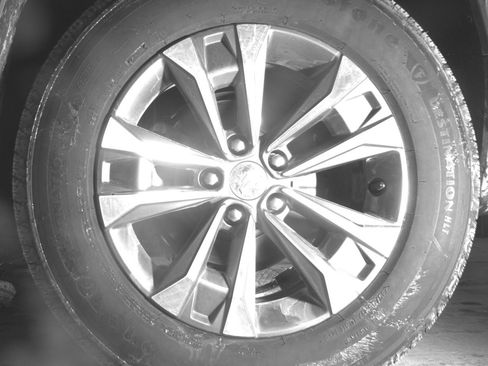Used 2025 Chevrolet Equinox LT FWD image 14