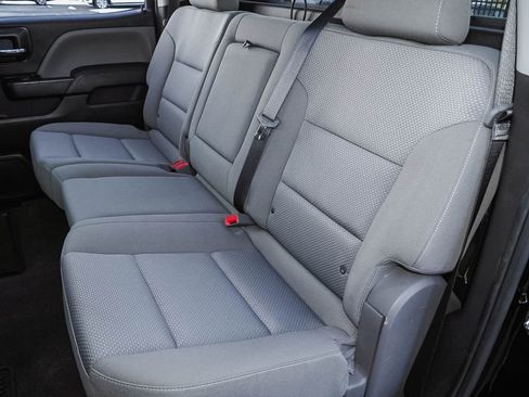 Used 2018 Chevrolet Silverado 1500 Custom w/ Custom Convenience Package image 21