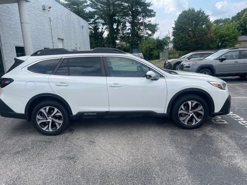 Used 2022 Subaru Outback Limited XT AWD/4WD image 7