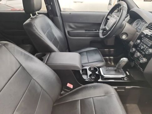 Used 2011 Ford Escape Limited w/ 302A Rapid Spec Order Code FWD image 5