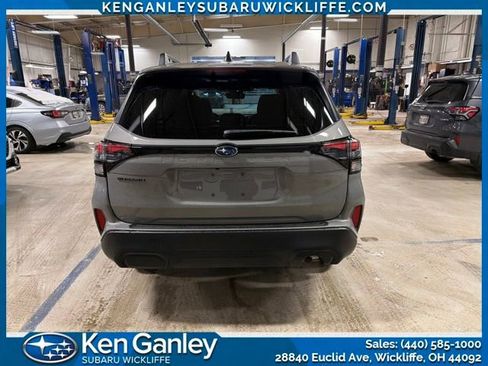 Used 2026 Subaru Forester Premium image 6