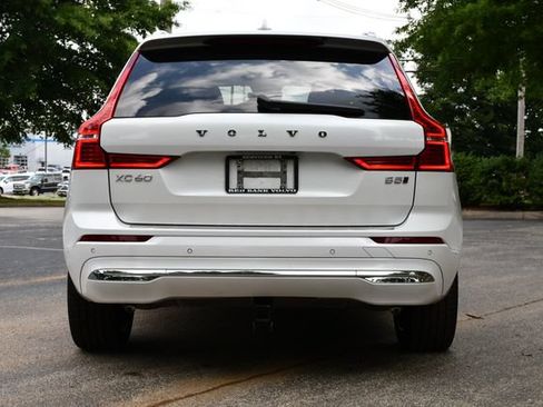 Used 2023 Volvo XC60 B5 Plus w/ Climate Package AWD/4WD image 6