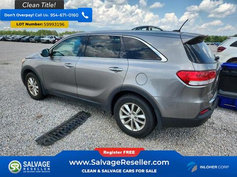 Used 2017 Kia Sorento L FWD image 3