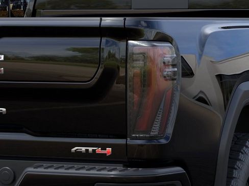 New 2026 GMC Sierra 2500 AT4 w/ AT4 Premium Plus Package AWD/4WD image 12